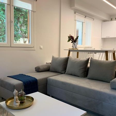 Renovated Apartment In Kifissia Center Near Metro G25 Афіни Екстер'єр фото
